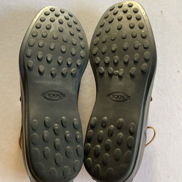 Tod’s Brown Leather Loafers Size 6 - Picture 4 of 10